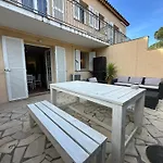 Superbe Emplacement , Terrasse Et Parking!
